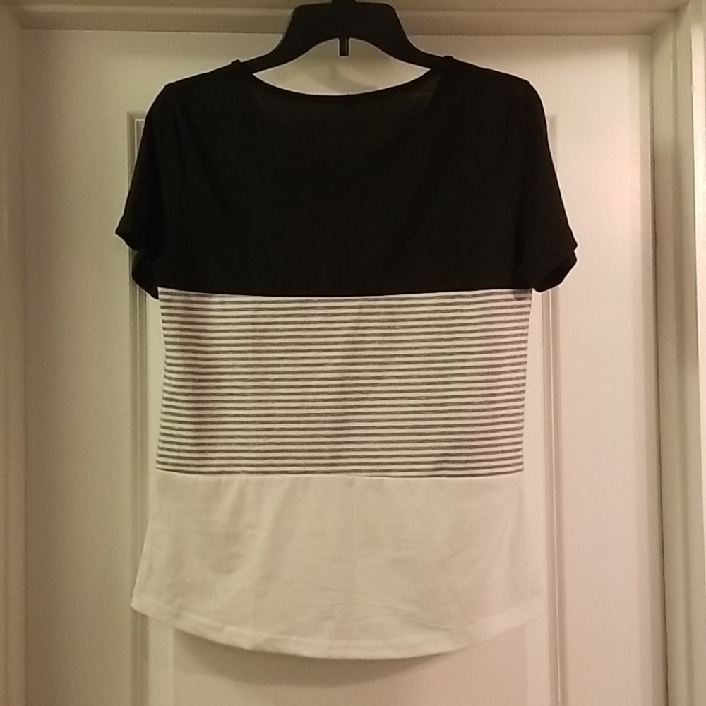 Color block T-shirt - Picture 3 of 3